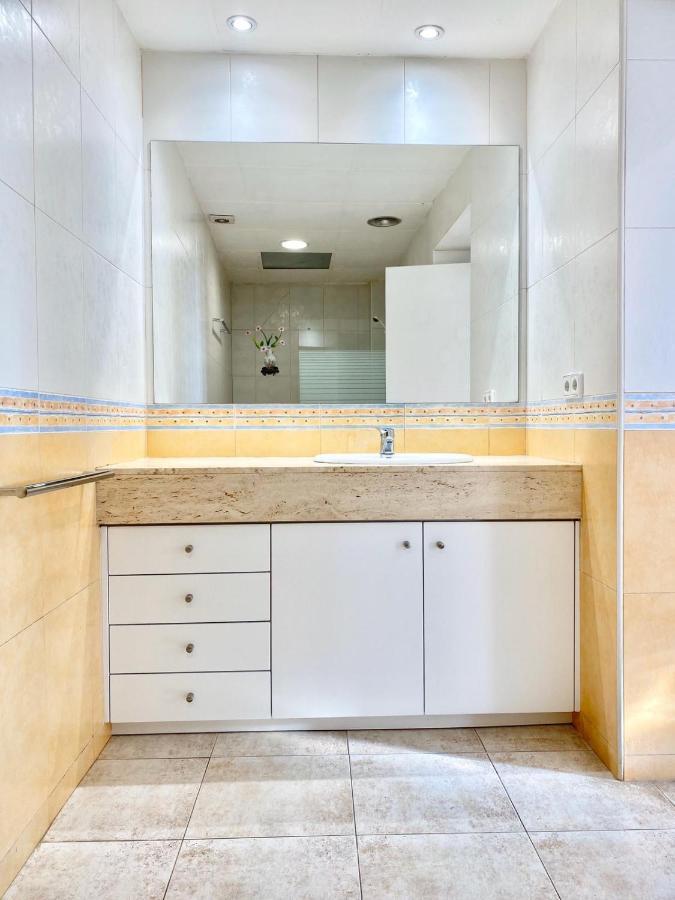 Appartement Devant La Plage Roses Exterior foto